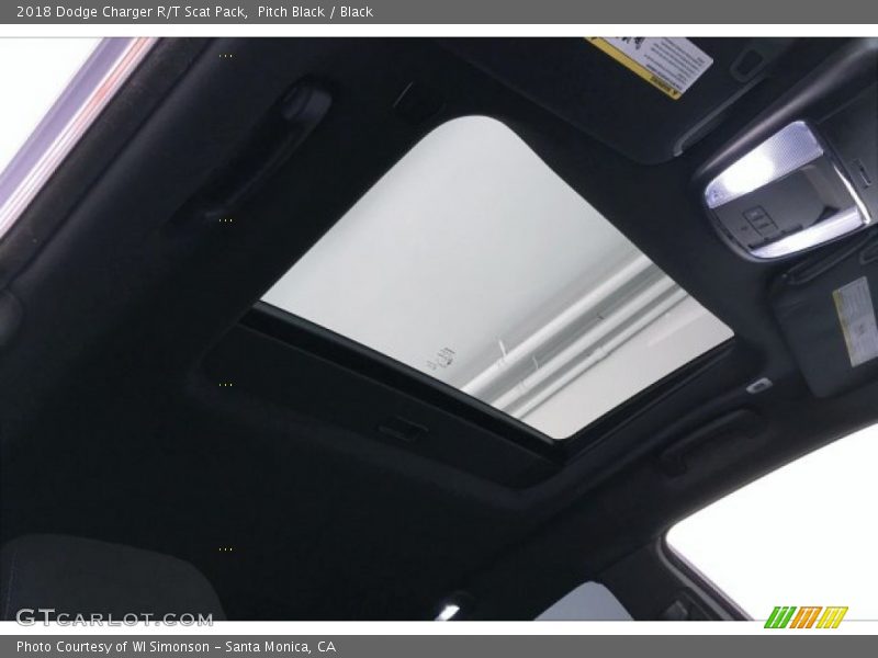Pitch Black / Black 2018 Dodge Charger R/T Scat Pack