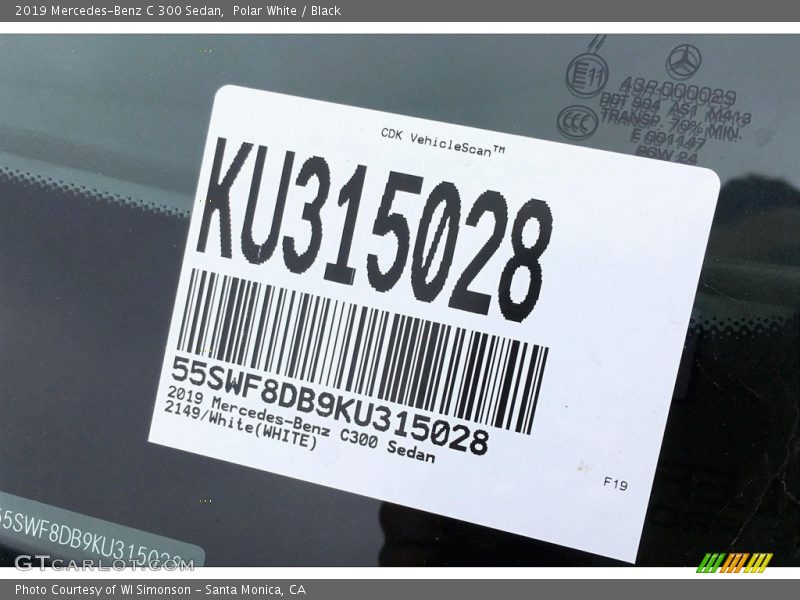 Polar White / Black 2019 Mercedes-Benz C 300 Sedan