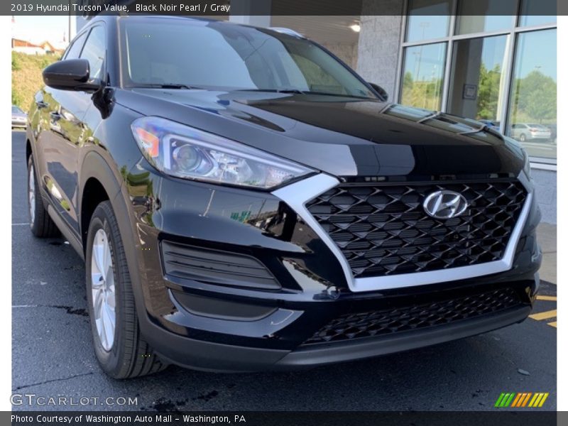 Black Noir Pearl / Gray 2019 Hyundai Tucson Value