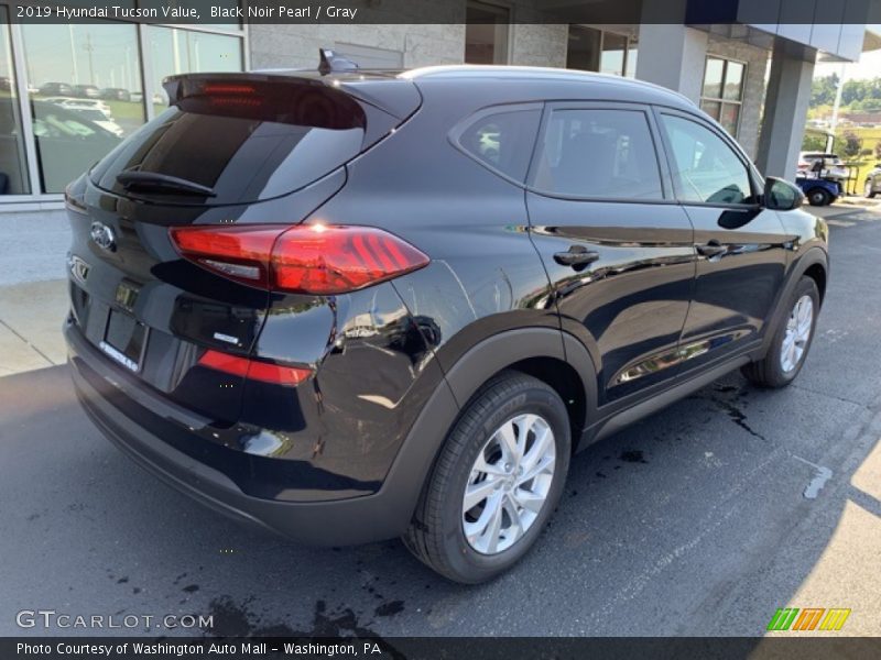 Black Noir Pearl / Gray 2019 Hyundai Tucson Value