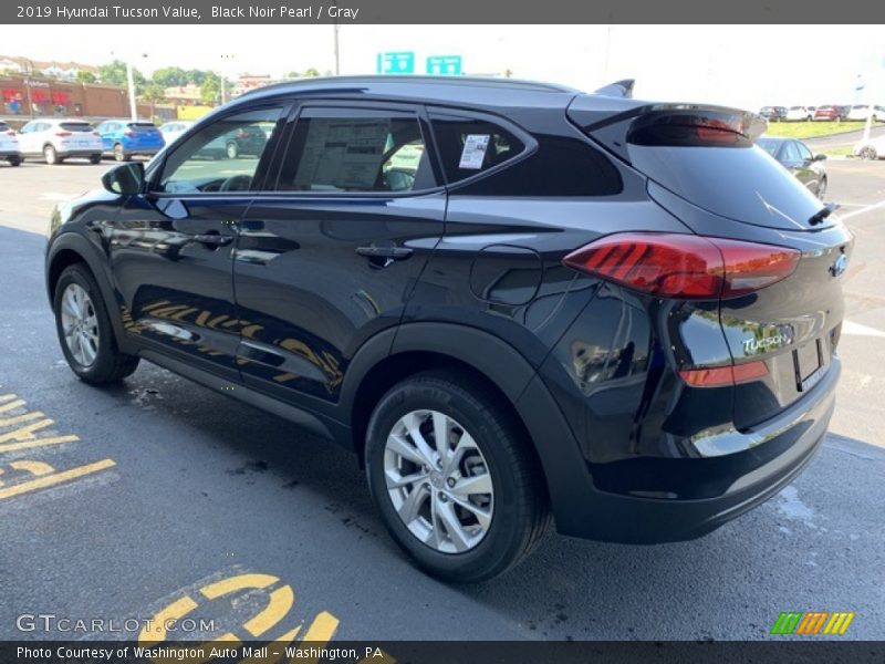 Black Noir Pearl / Gray 2019 Hyundai Tucson Value