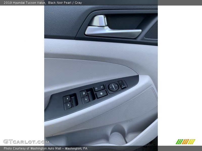 Black Noir Pearl / Gray 2019 Hyundai Tucson Value