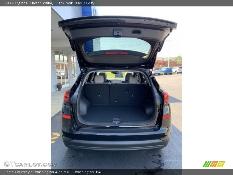Black Noir Pearl / Gray 2019 Hyundai Tucson Value