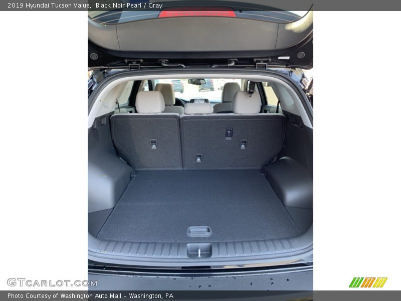 Black Noir Pearl / Gray 2019 Hyundai Tucson Value