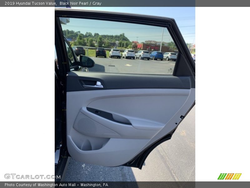 Black Noir Pearl / Gray 2019 Hyundai Tucson Value