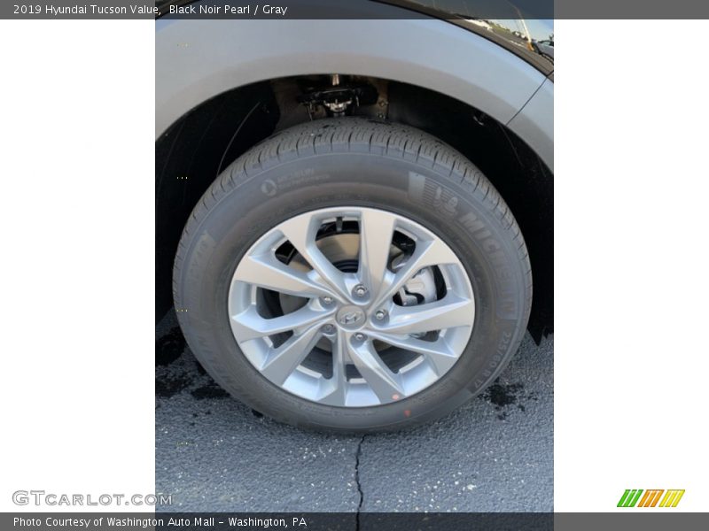 Black Noir Pearl / Gray 2019 Hyundai Tucson Value