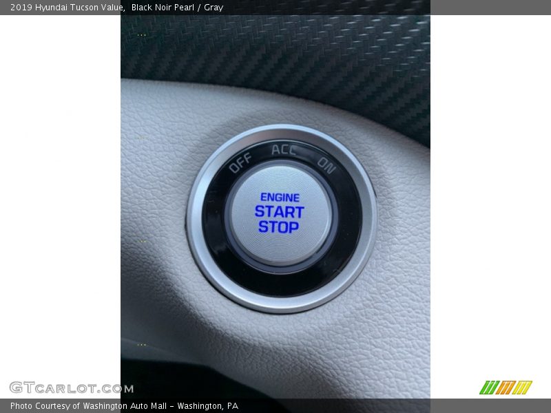 Black Noir Pearl / Gray 2019 Hyundai Tucson Value