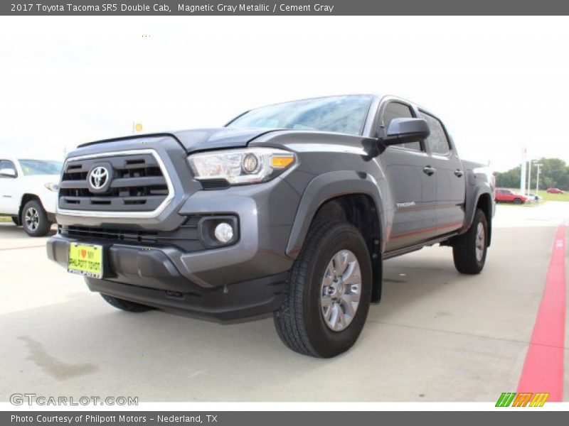 Magnetic Gray Metallic / Cement Gray 2017 Toyota Tacoma SR5 Double Cab