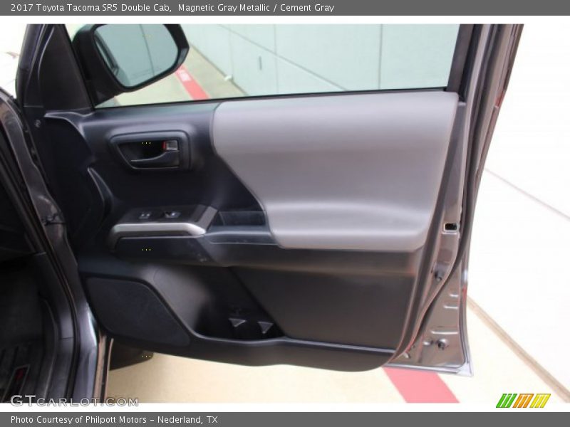 Magnetic Gray Metallic / Cement Gray 2017 Toyota Tacoma SR5 Double Cab