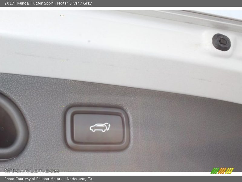Molten Silver / Gray 2017 Hyundai Tucson Sport