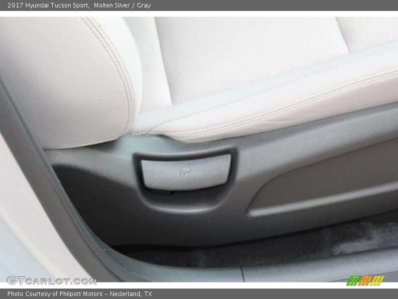 Molten Silver / Gray 2017 Hyundai Tucson Sport