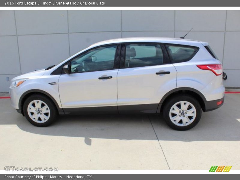 Ingot Silver Metallic / Charcoal Black 2016 Ford Escape S
