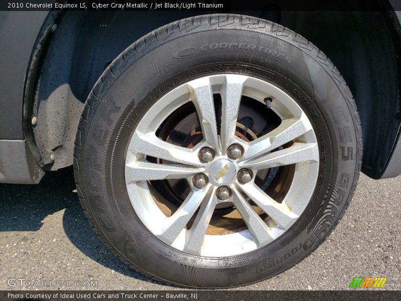 Cyber Gray Metallic / Jet Black/Light Titanium 2010 Chevrolet Equinox LS