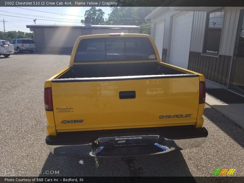 Flame Yellow / Graphite 2002 Chevrolet S10 LS Crew Cab 4x4