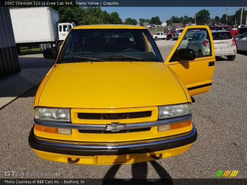 Flame Yellow / Graphite 2002 Chevrolet S10 LS Crew Cab 4x4