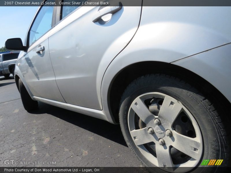 Cosmic Silver / Charcoal Black 2007 Chevrolet Aveo LS Sedan