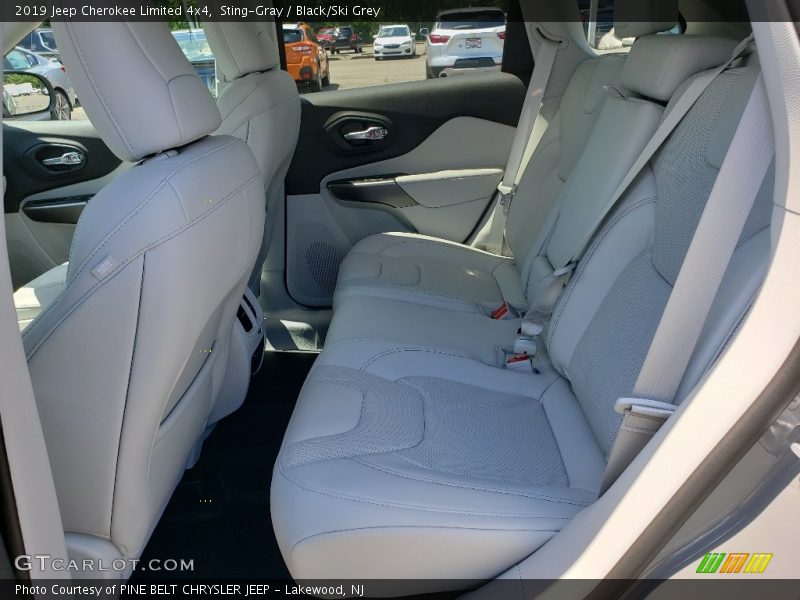 Sting-Gray / Black/Ski Grey 2019 Jeep Cherokee Limited 4x4