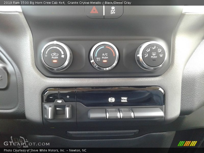 Granite Crystal Metallic / Black/Diesel Gray 2019 Ram 3500 Big Horn Crew Cab 4x4