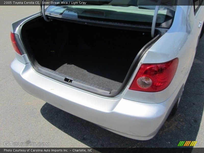 Silver Streak Mica / Light Gray 2005 Toyota Corolla CE