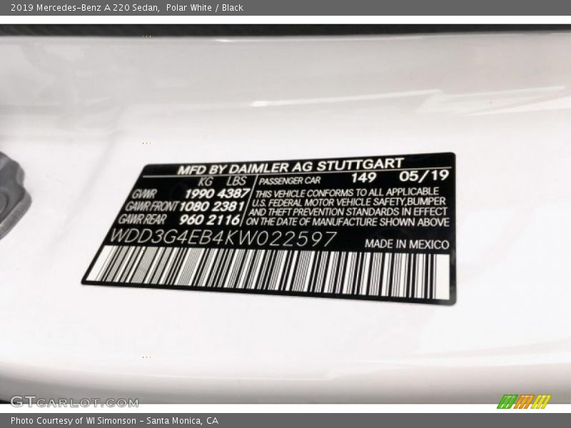 Polar White / Black 2019 Mercedes-Benz A 220 Sedan