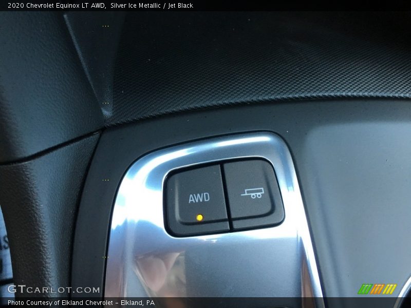 Silver Ice Metallic / Jet Black 2020 Chevrolet Equinox LT AWD