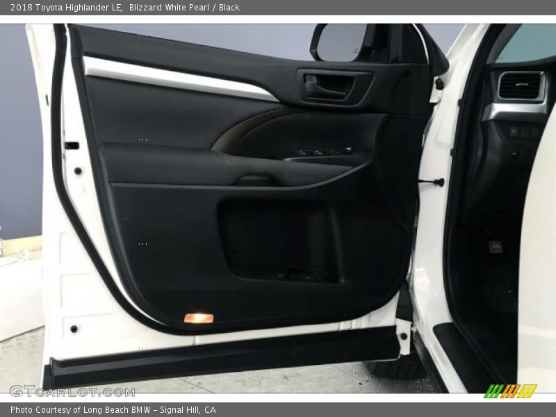 Blizzard White Pearl / Black 2018 Toyota Highlander LE