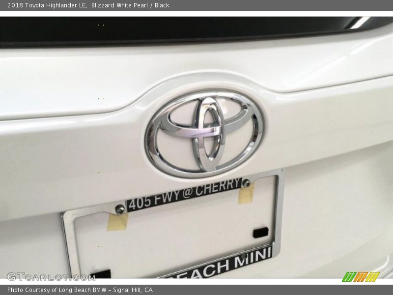 Blizzard White Pearl / Black 2018 Toyota Highlander LE