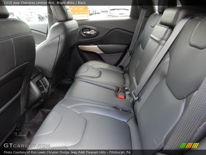 Bright White / Black 2018 Jeep Cherokee Limited 4x4