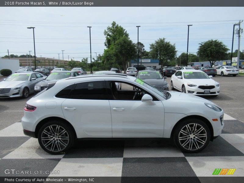 White / Black/Luxor Beige 2018 Porsche Macan S