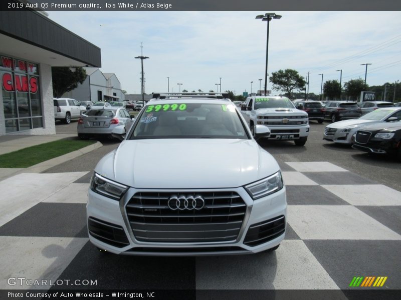 Ibis White / Atlas Beige 2019 Audi Q5 Premium quattro