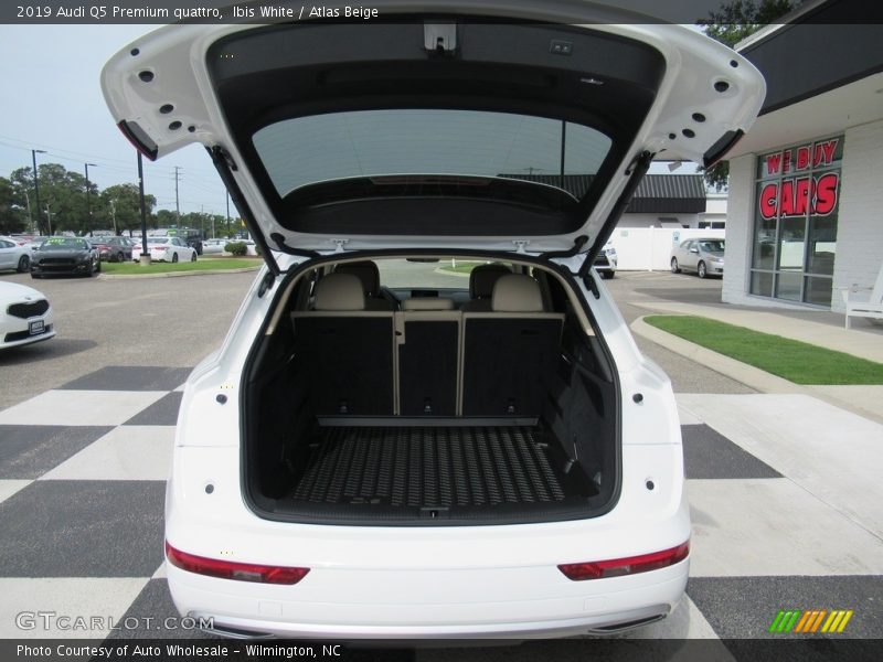 Ibis White / Atlas Beige 2019 Audi Q5 Premium quattro