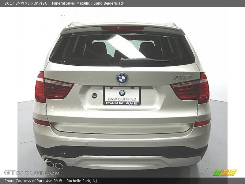 Mineral Silver Metallic / Sand Beige/Black 2017 BMW X3 xDrive28i