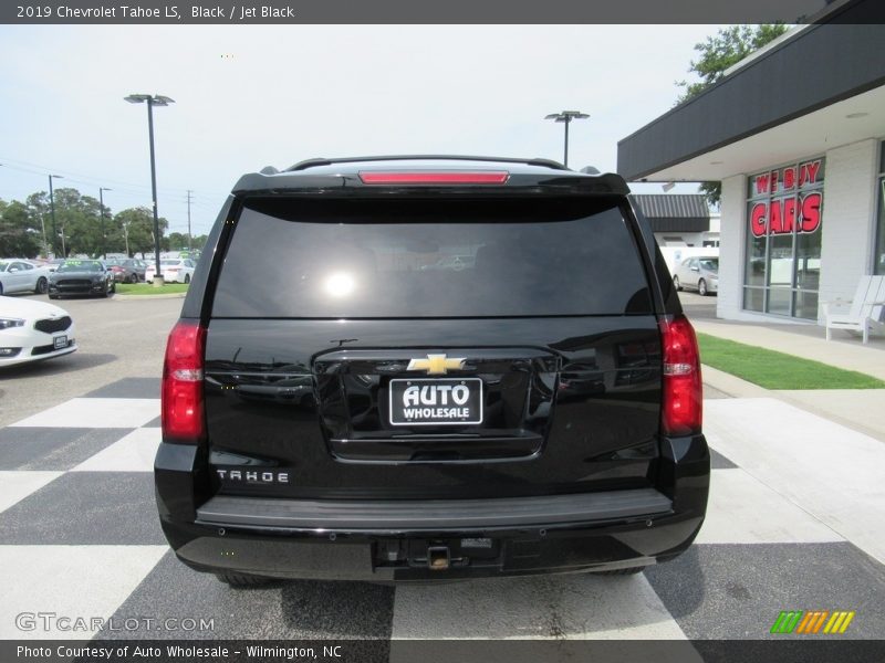 Black / Jet Black 2019 Chevrolet Tahoe LS