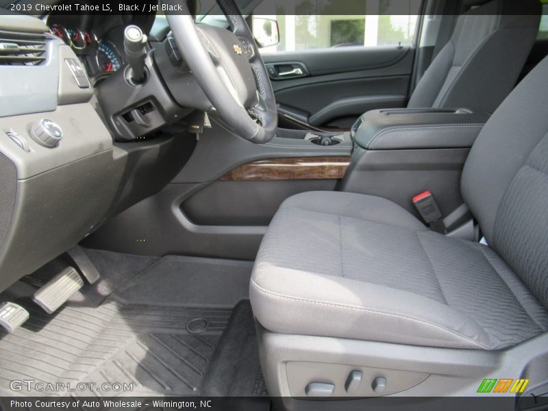 Black / Jet Black 2019 Chevrolet Tahoe LS