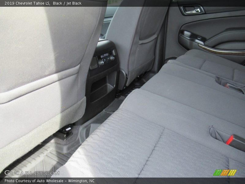 Black / Jet Black 2019 Chevrolet Tahoe LS