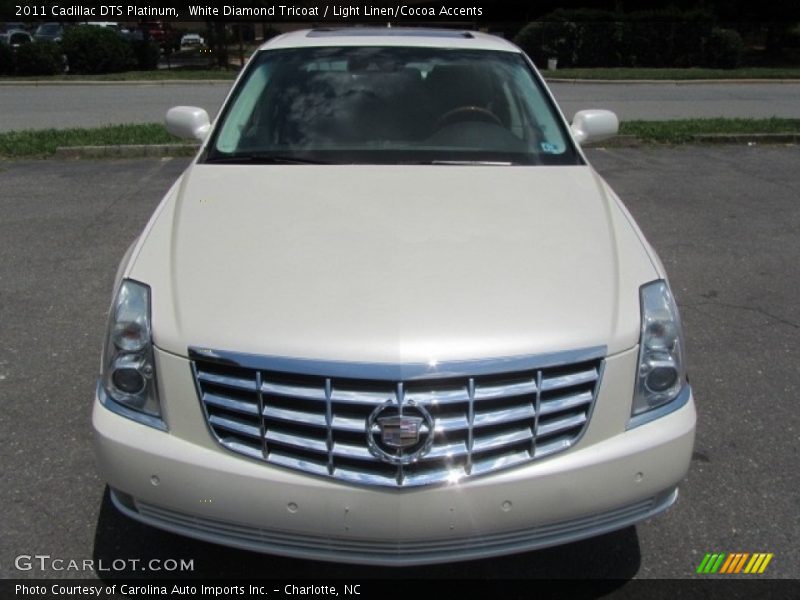 White Diamond Tricoat / Light Linen/Cocoa Accents 2011 Cadillac DTS Platinum