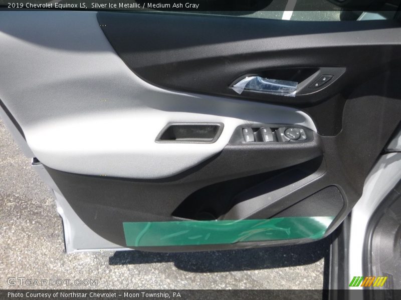 Silver Ice Metallic / Medium Ash Gray 2019 Chevrolet Equinox LS
