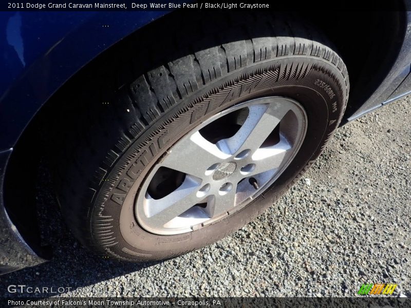 Deep Water Blue Pearl / Black/Light Graystone 2011 Dodge Grand Caravan Mainstreet