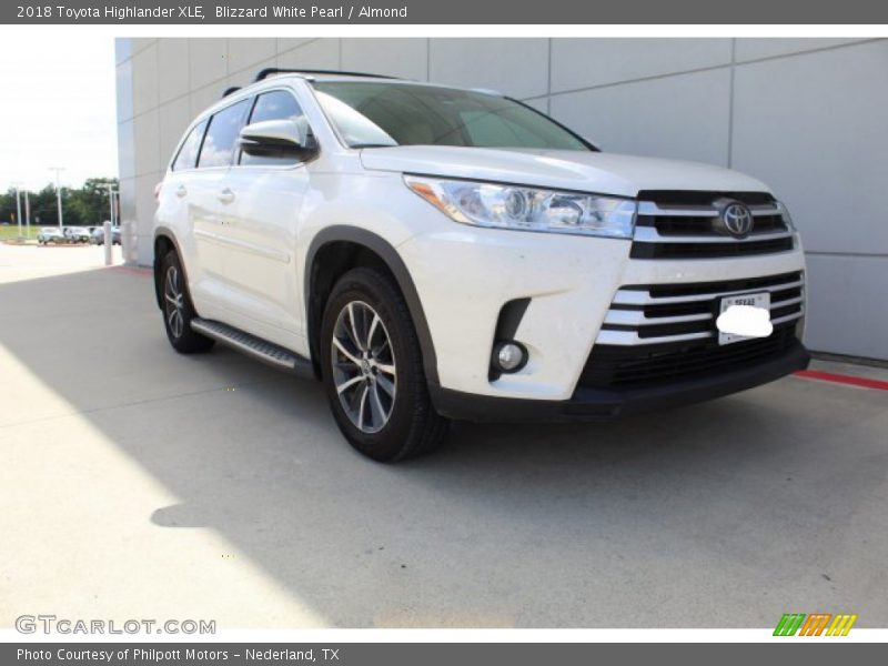 Blizzard White Pearl / Almond 2018 Toyota Highlander XLE