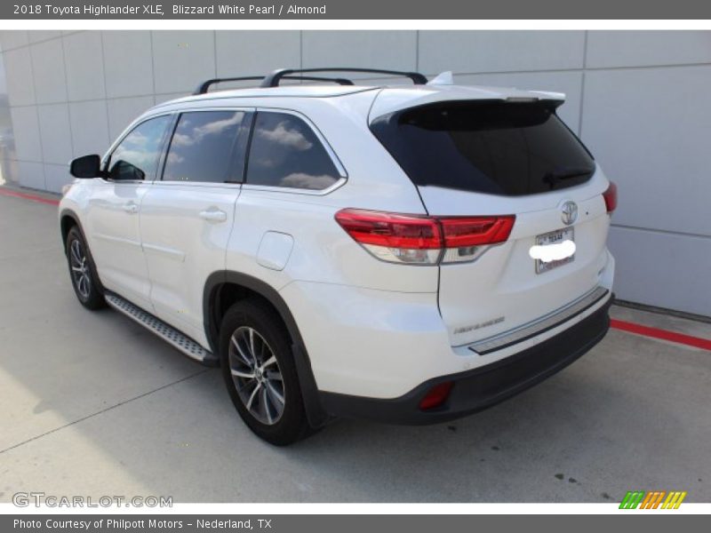 Blizzard White Pearl / Almond 2018 Toyota Highlander XLE