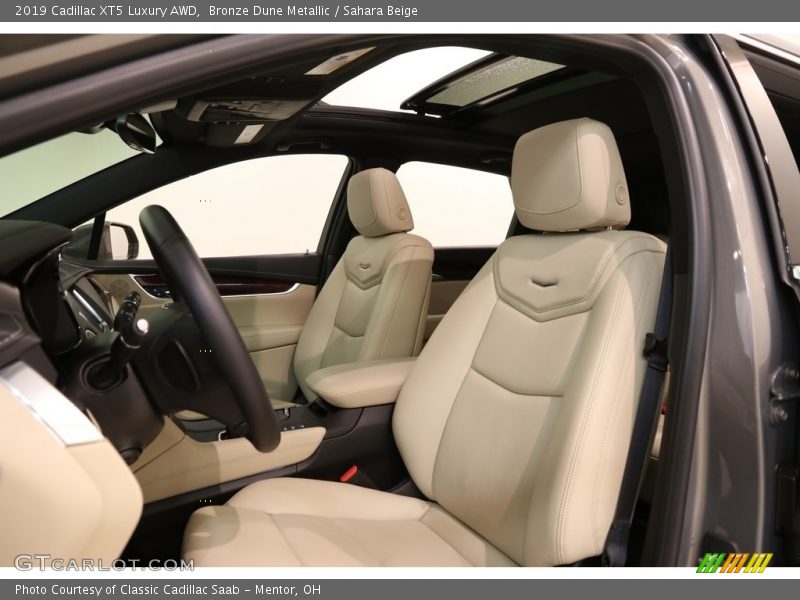 Bronze Dune Metallic / Sahara Beige 2019 Cadillac XT5 Luxury AWD