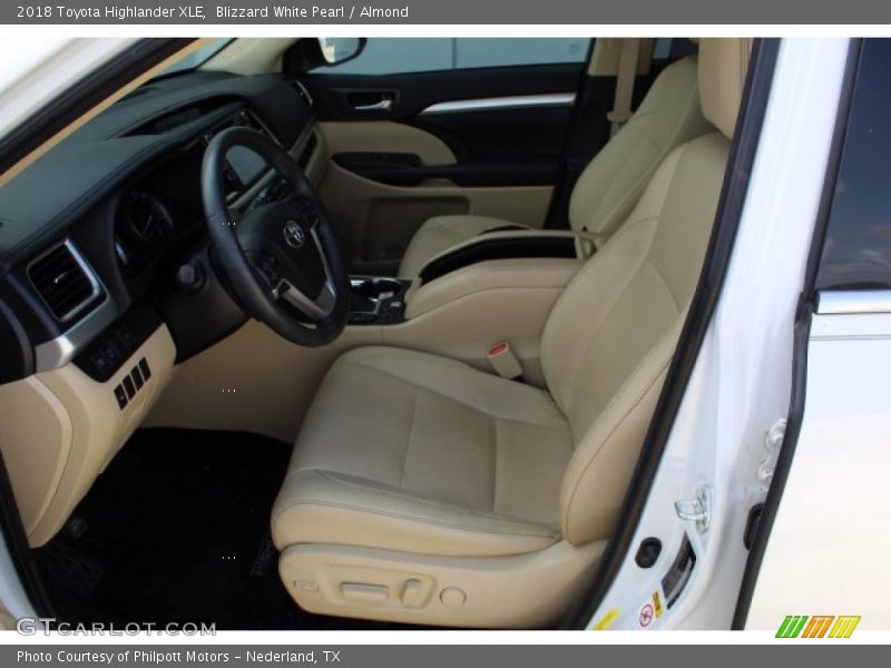 Blizzard White Pearl / Almond 2018 Toyota Highlander XLE