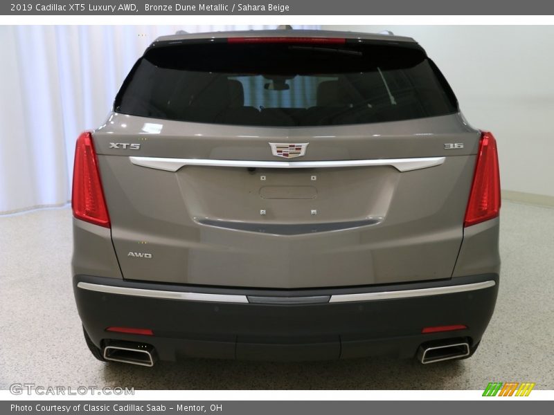 Bronze Dune Metallic / Sahara Beige 2019 Cadillac XT5 Luxury AWD