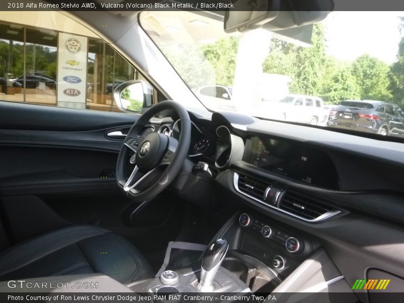 Vulcano (Volcano) Black Metallic / Black/Black 2018 Alfa Romeo Stelvio AWD