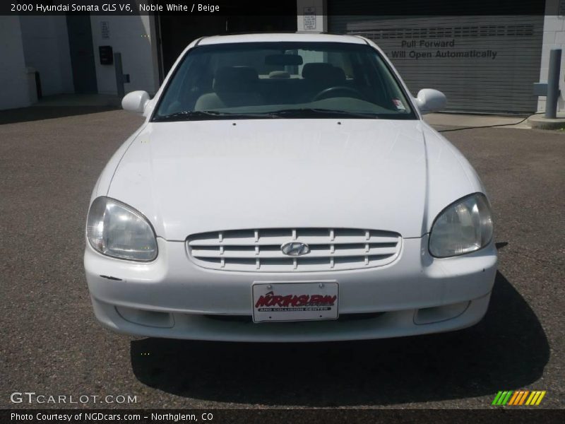 Noble White / Beige 2000 Hyundai Sonata GLS V6