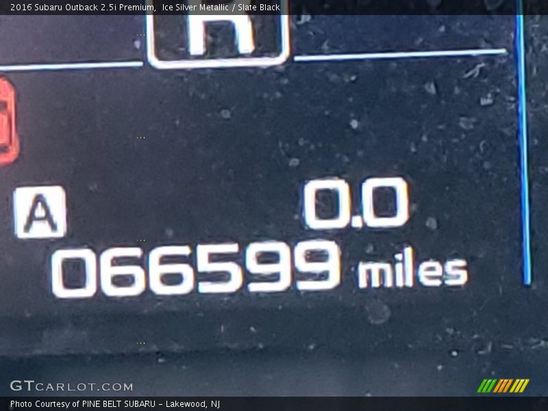 Ice Silver Metallic / Slate Black 2016 Subaru Outback 2.5i Premium