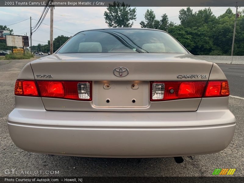 Cashmere Beige Metallic / Gray 2001 Toyota Camry LE