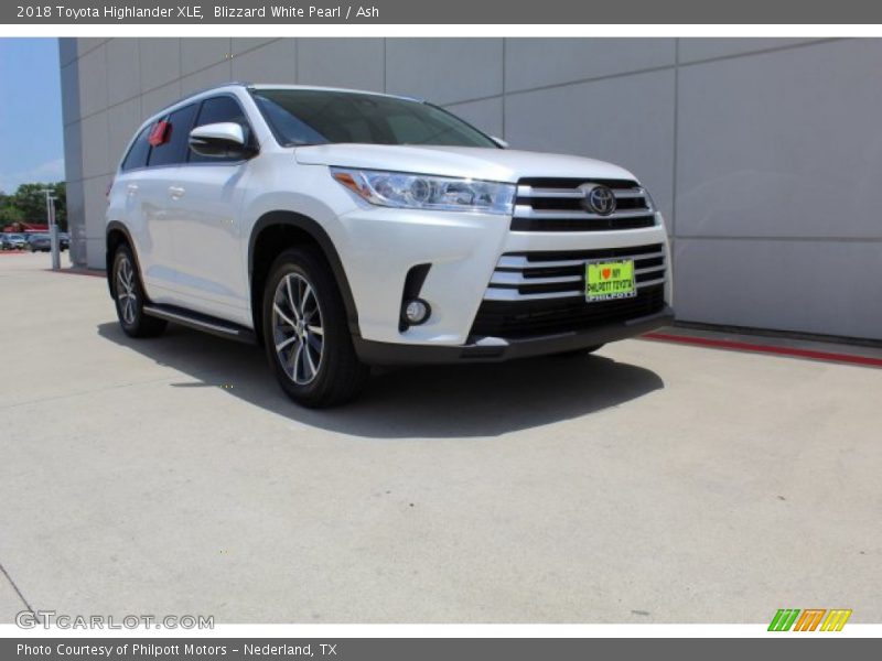 Blizzard White Pearl / Ash 2018 Toyota Highlander XLE