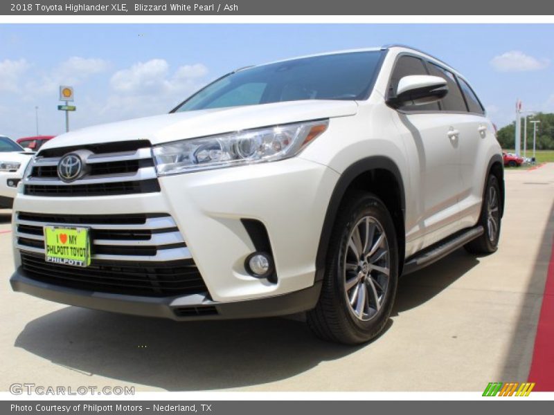 Blizzard White Pearl / Ash 2018 Toyota Highlander XLE