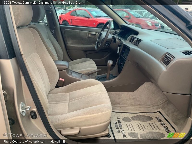 Cashmere Beige Metallic / Gray 2001 Toyota Camry LE